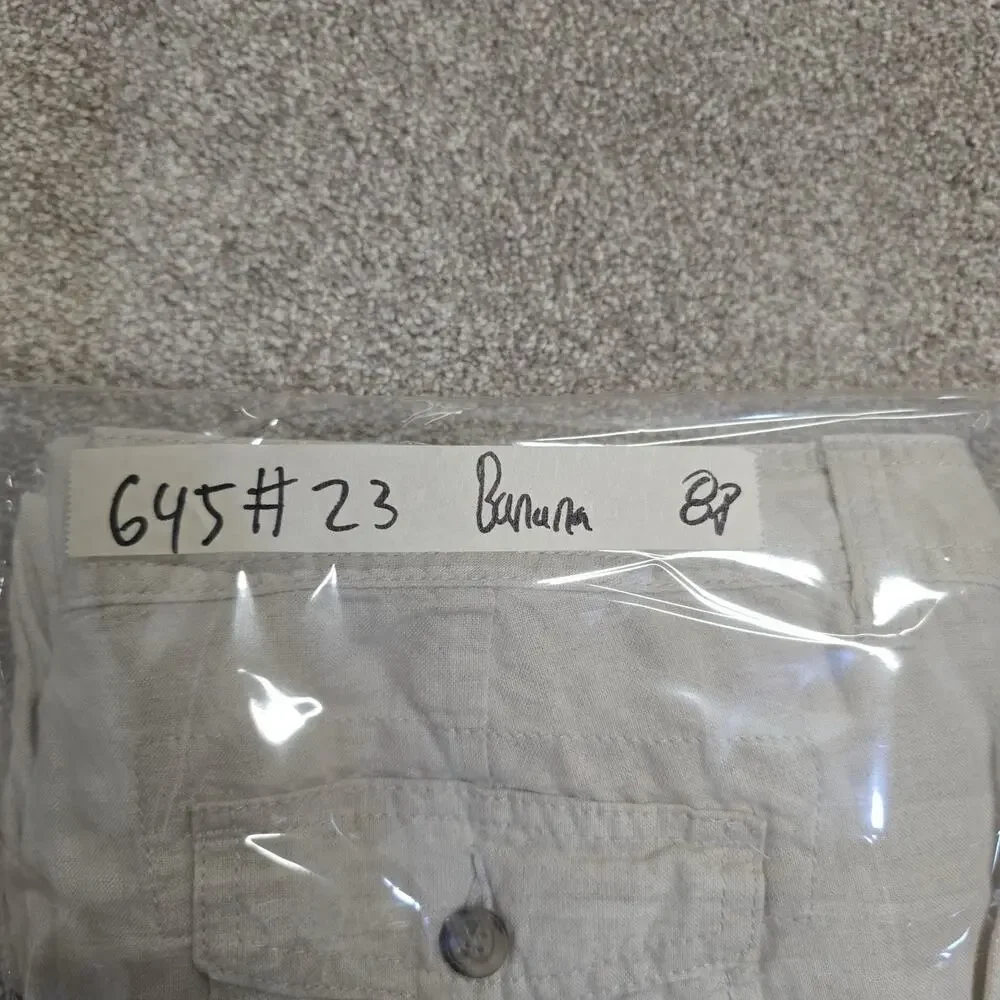 Banana Republic Women's Cargo Capri Pants Size 8P Petite Khaki Linen Blend